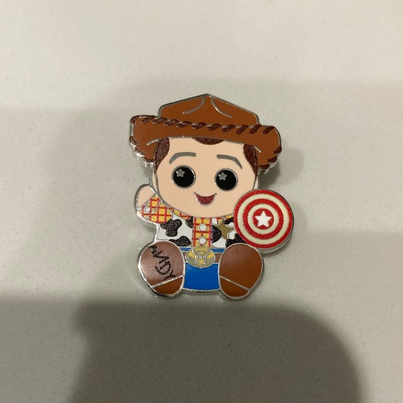 Wishables Pin Toy Story Woody wishable mystery pin